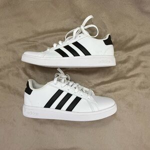 Adidas Grand Court 2.0 K White Sneakers